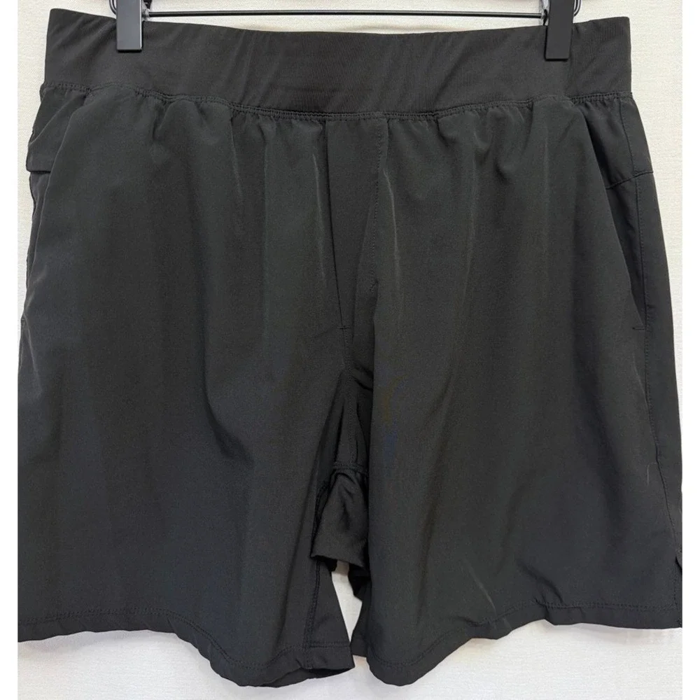 Treign Mens Performance Running Shorts Large Black Zip Pocket 7 Inch Mesh Panel